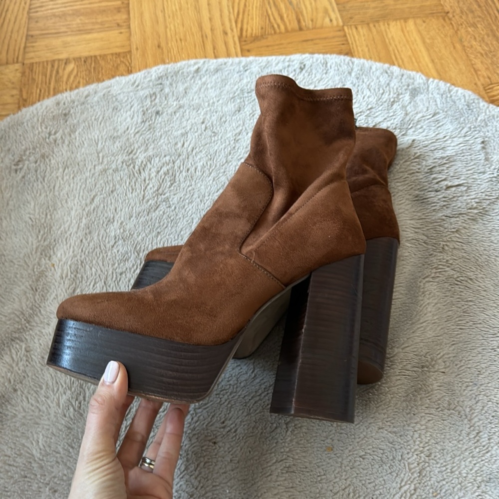 Steve Madden Chestnut Brown Faux Suede Hoopla Block Heel Platform Boots 9.5 - Picture 4 of 6